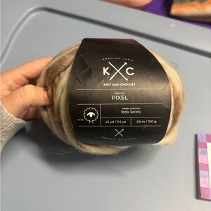 K+C Pixel Wool Yarn Portabella